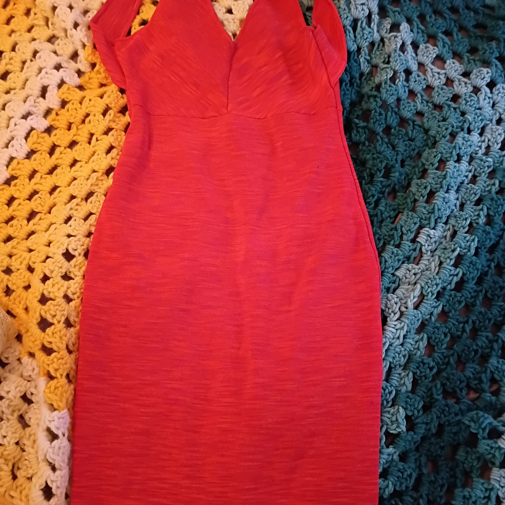 Guess Red V-Neck Midi Dress Small